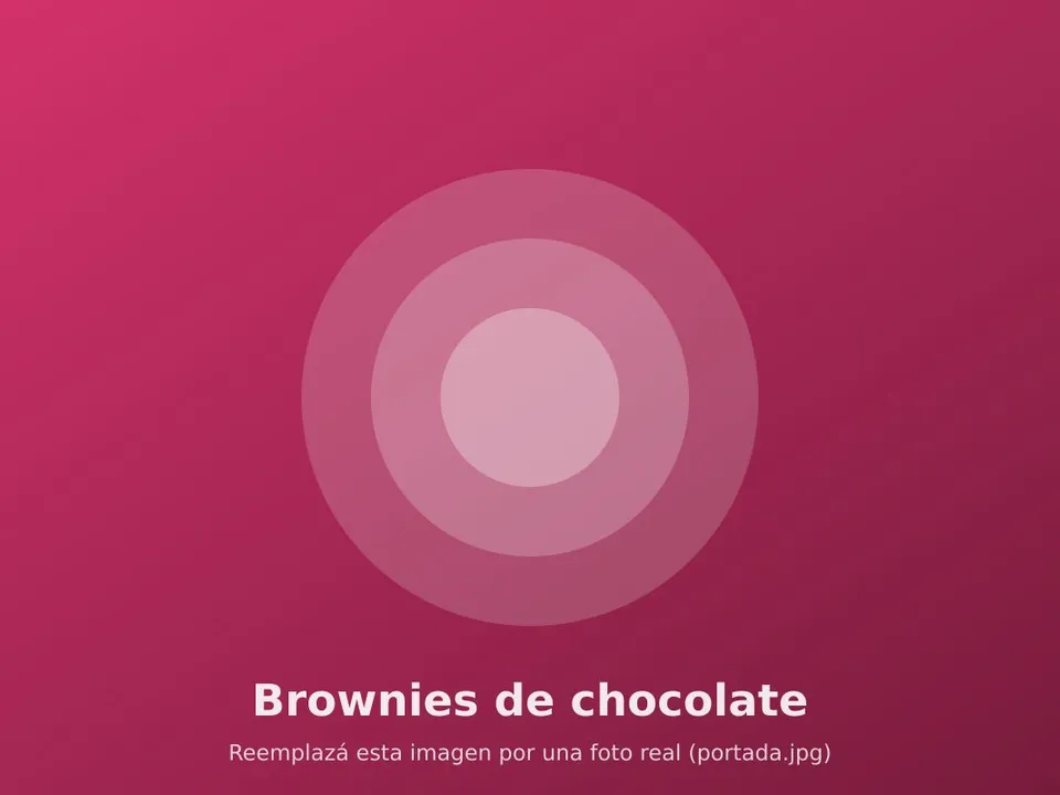 Cuadrados de brownie apilados con la superficie agrietada